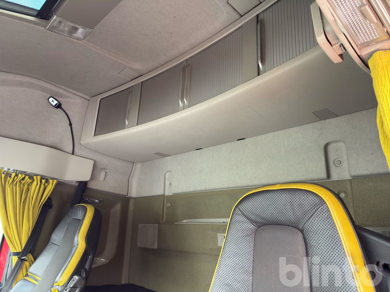 Camión multibasculante VOLVO FH16 750