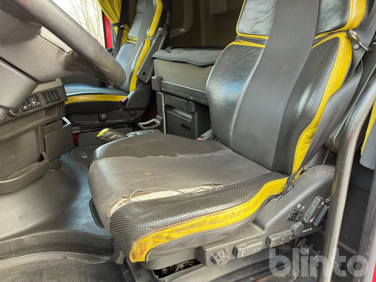 Camión multibasculante VOLVO FH16 750