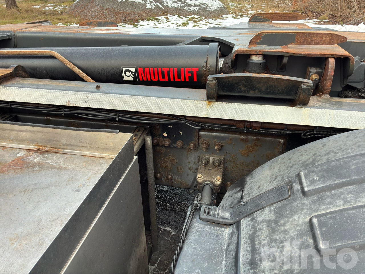 Camión multibasculante VOLVO FH16 750