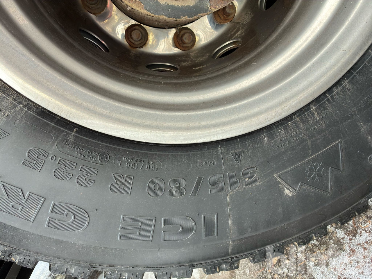 Camión multibasculante VOLVO FH16 750