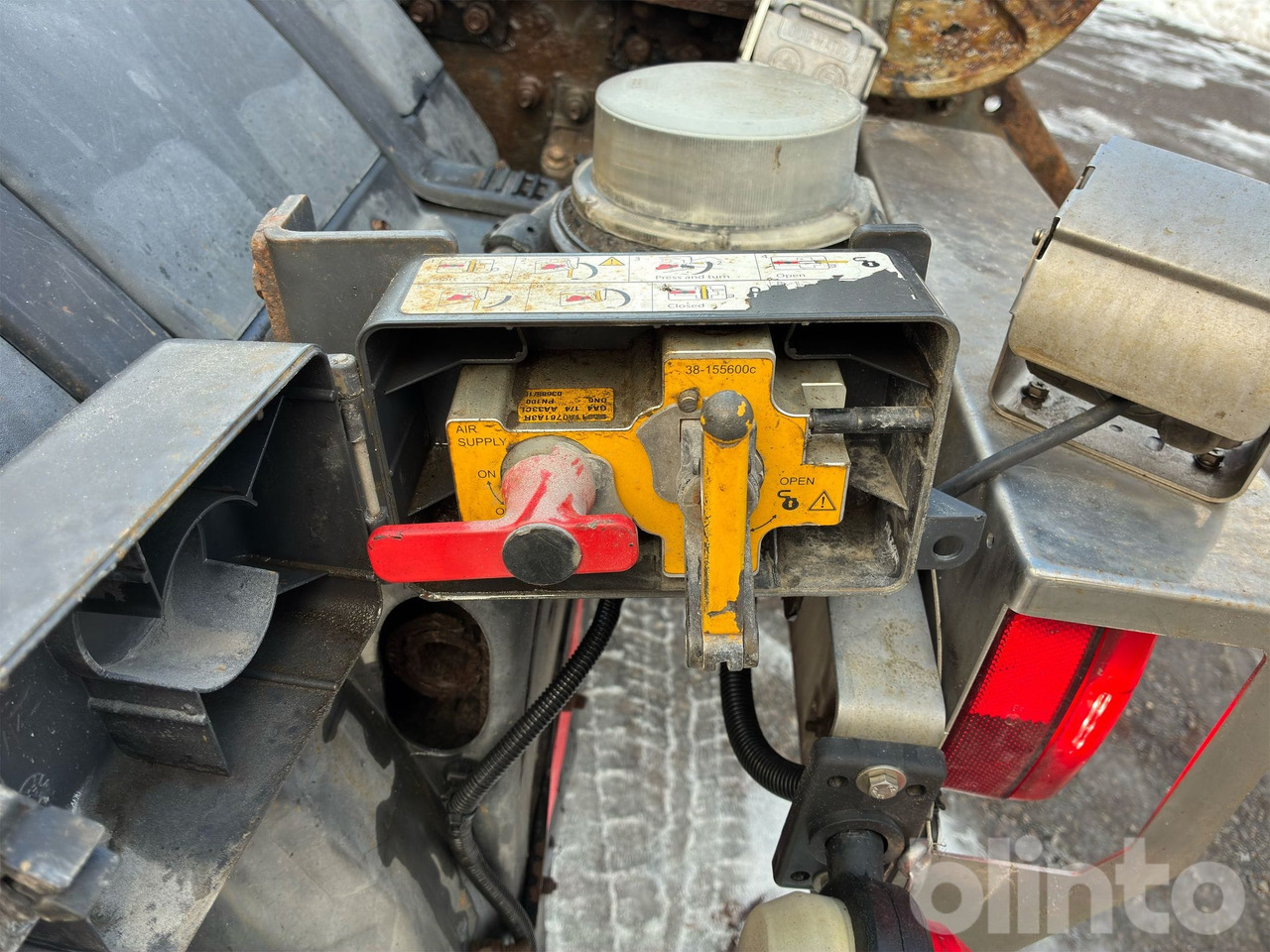 Camión multibasculante VOLVO FH16 750