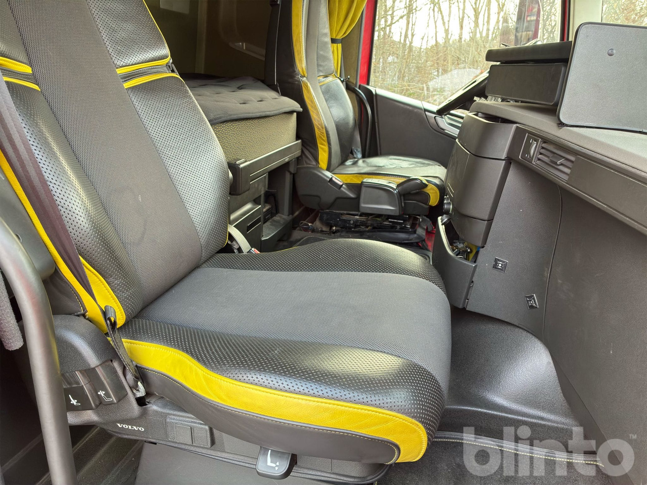 Camión multibasculante VOLVO FH16 750