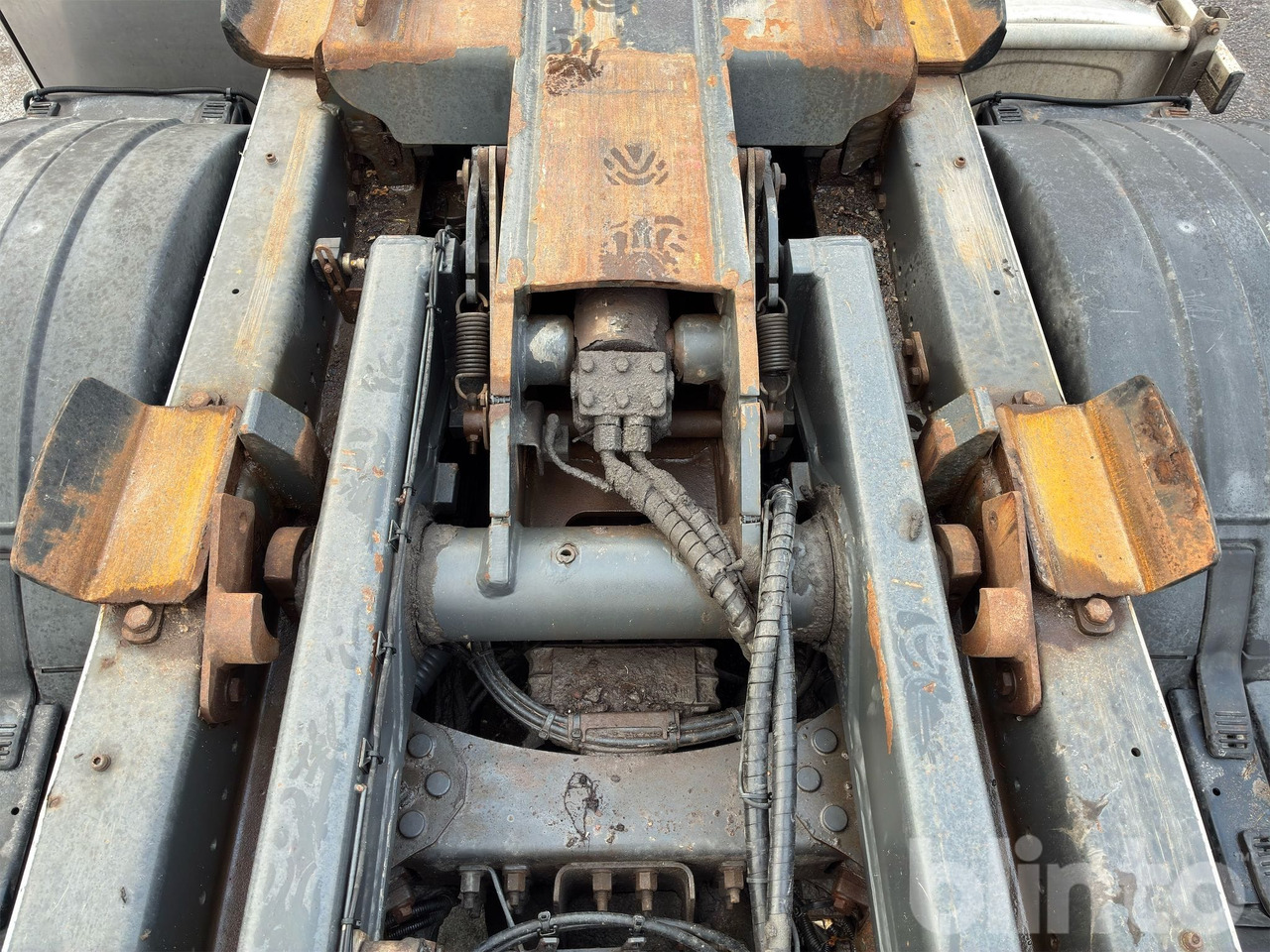 Camión multibasculante VOLVO FH16 750