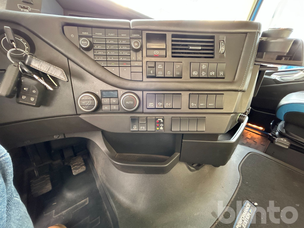 Camión multibasculante VOLVO FH16 750 Performance edition