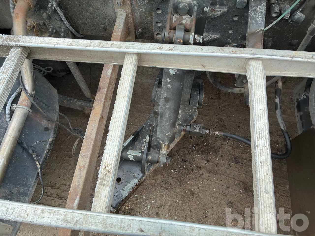 Camión multibasculante VOLVO FH 420 6*2