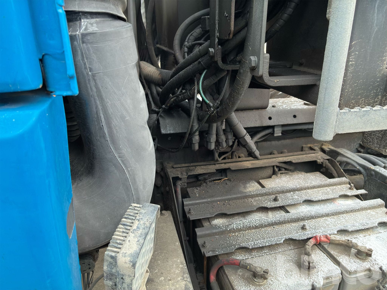 Camión multibasculante VOLVO FH 420 6*2