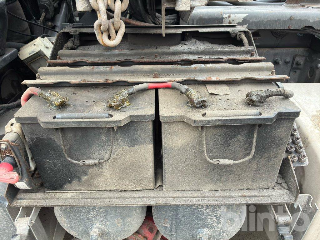 Camión multibasculante VOLVO FH 8*4