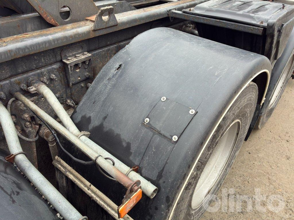 Camión multibasculante VOLVO FH 8*4