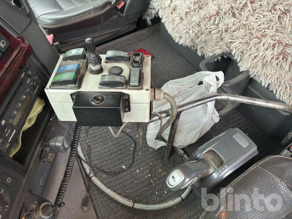 Camión multibasculante VOLVO FH 8*4