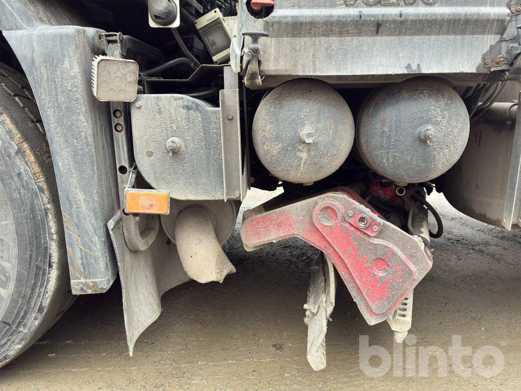 Camión multibasculante VOLVO FH 8*4
