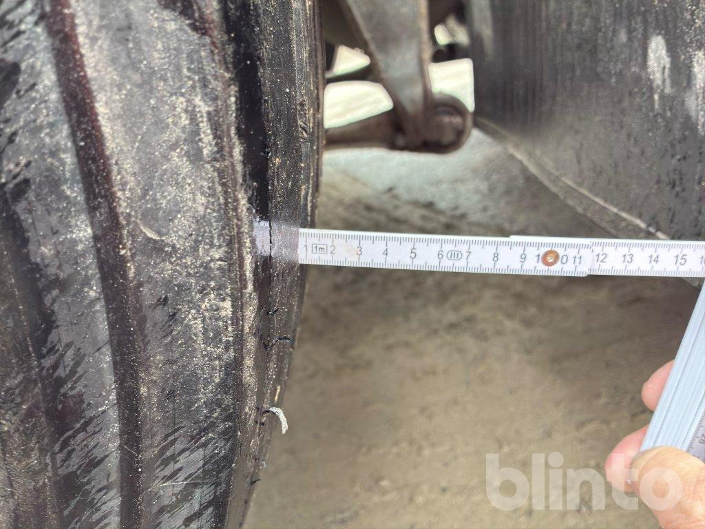 Camión multibasculante VOLVO FH 8*4