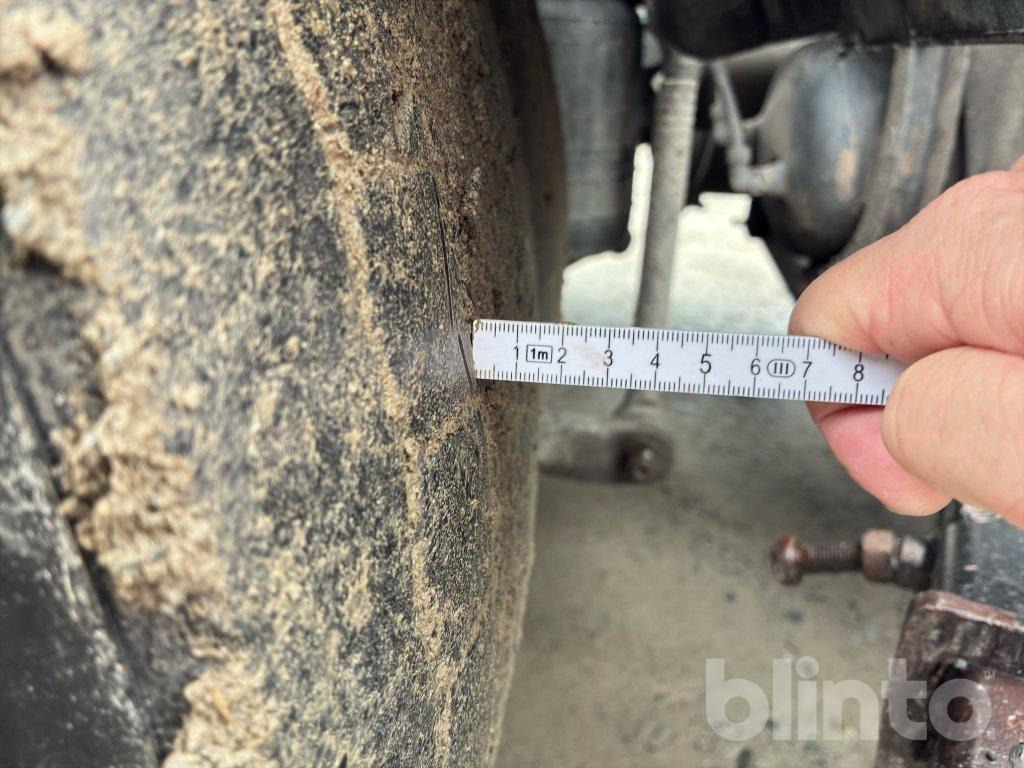 Camión multibasculante VOLVO FH 8*4