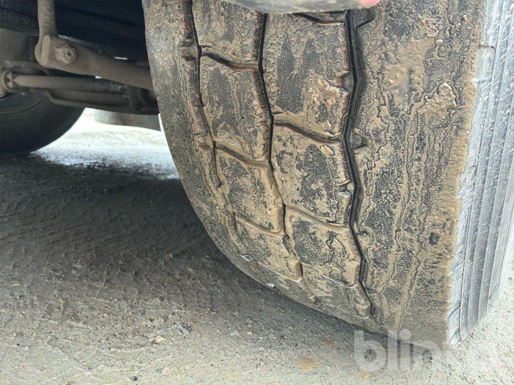 Camión multibasculante VOLVO FH 8*4