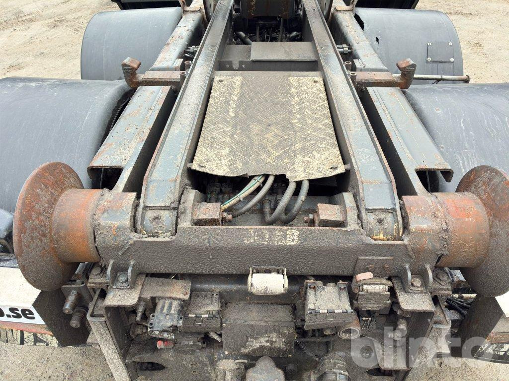 Camión multibasculante VOLVO FH 8*4