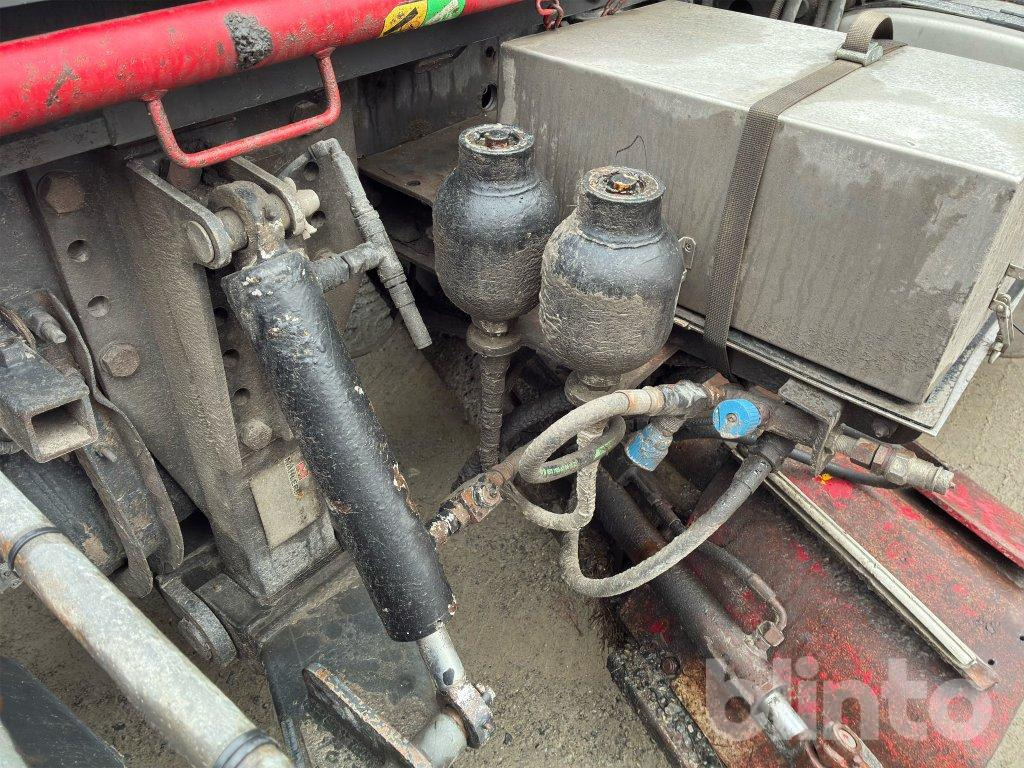 Camión multibasculante VOLVO FH 8*4