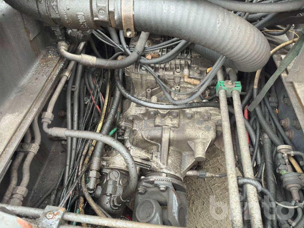 Camión multibasculante VOLVO FH 8*4