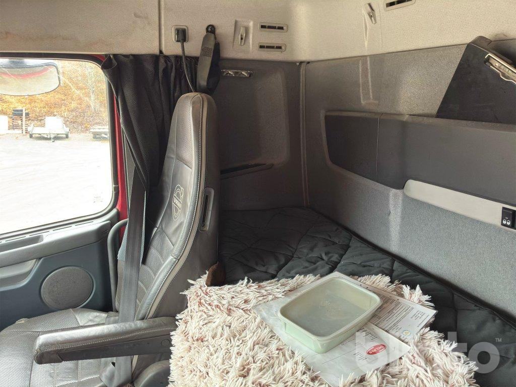 Camión multibasculante VOLVO FH 8*4