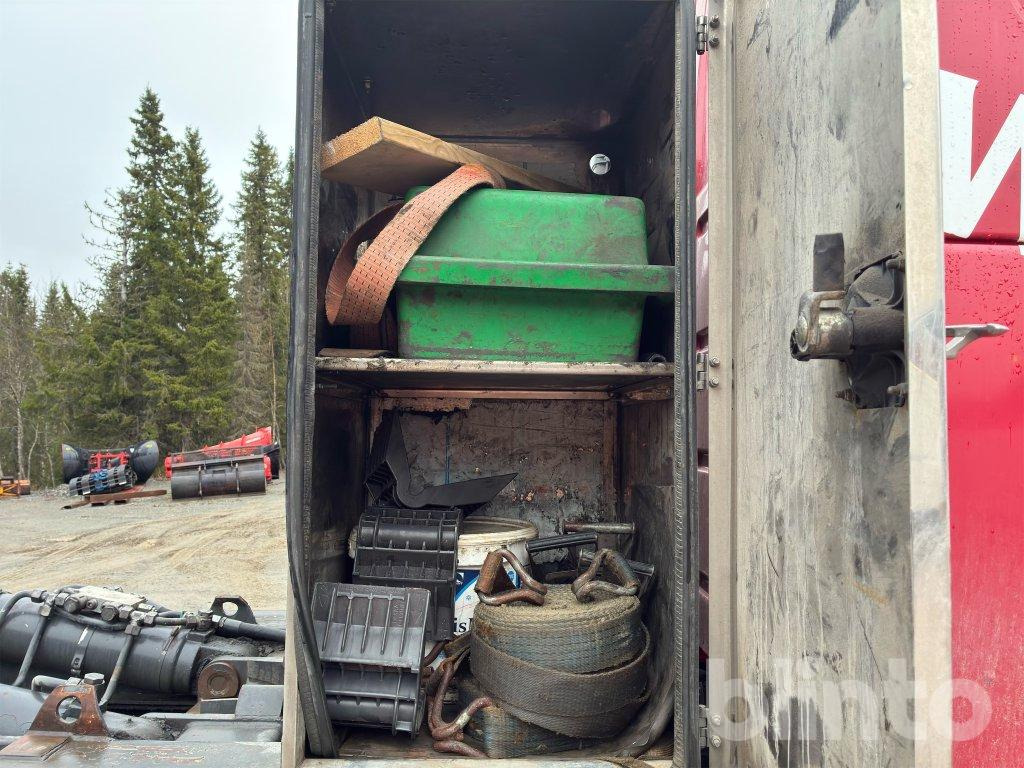 Camión multibasculante VOLVO FH 8*4