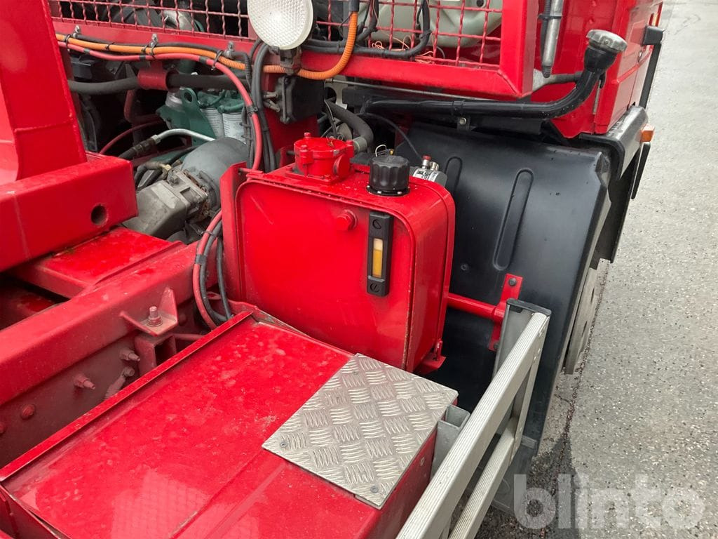 Camión multibasculante VOLVO FL 611 4X2