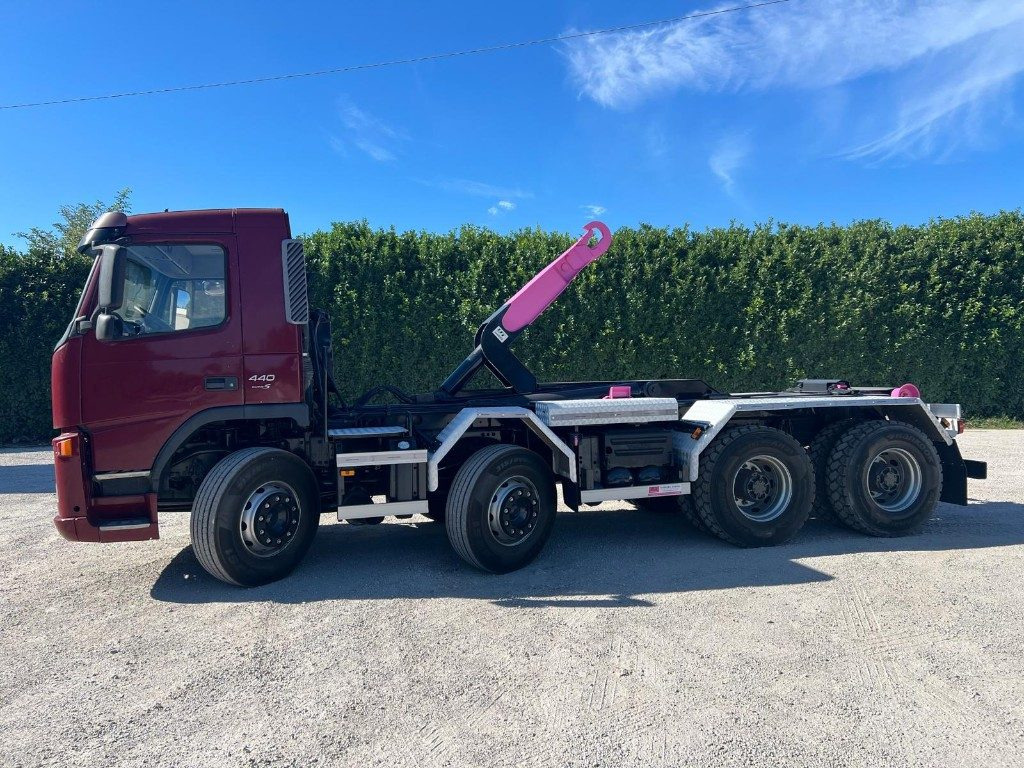 Camión multibasculante VOLVO FM440 SCARRABILE BALESTRATO