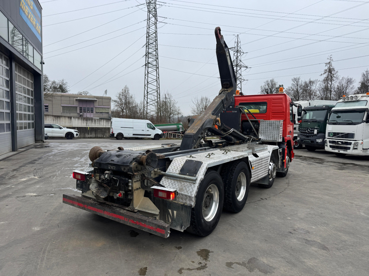 Camión multibasculante VOLVO FMX-500 8x4 Hiab 26T