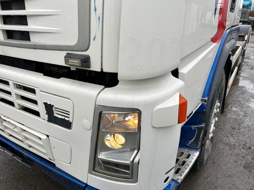 Camión multibasculante VOLVO FM 400 6X2