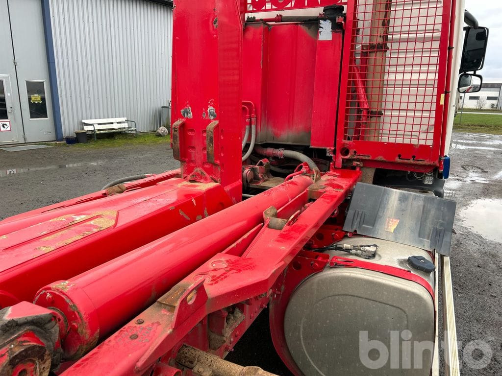 Camión multibasculante VOLVO FM 400 6X2