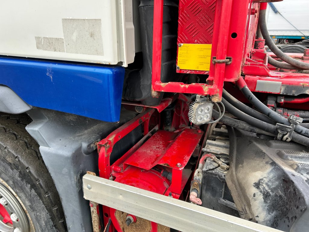 Camión multibasculante VOLVO FM 400 6X2