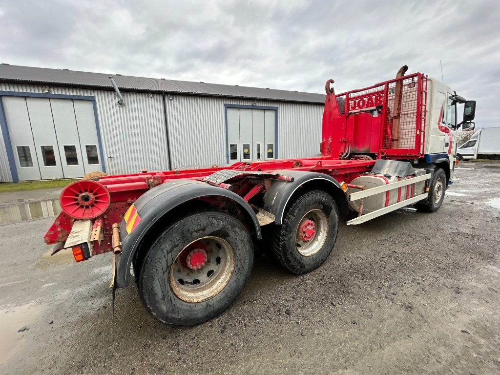 Camión multibasculante VOLVO FM 400 6X2