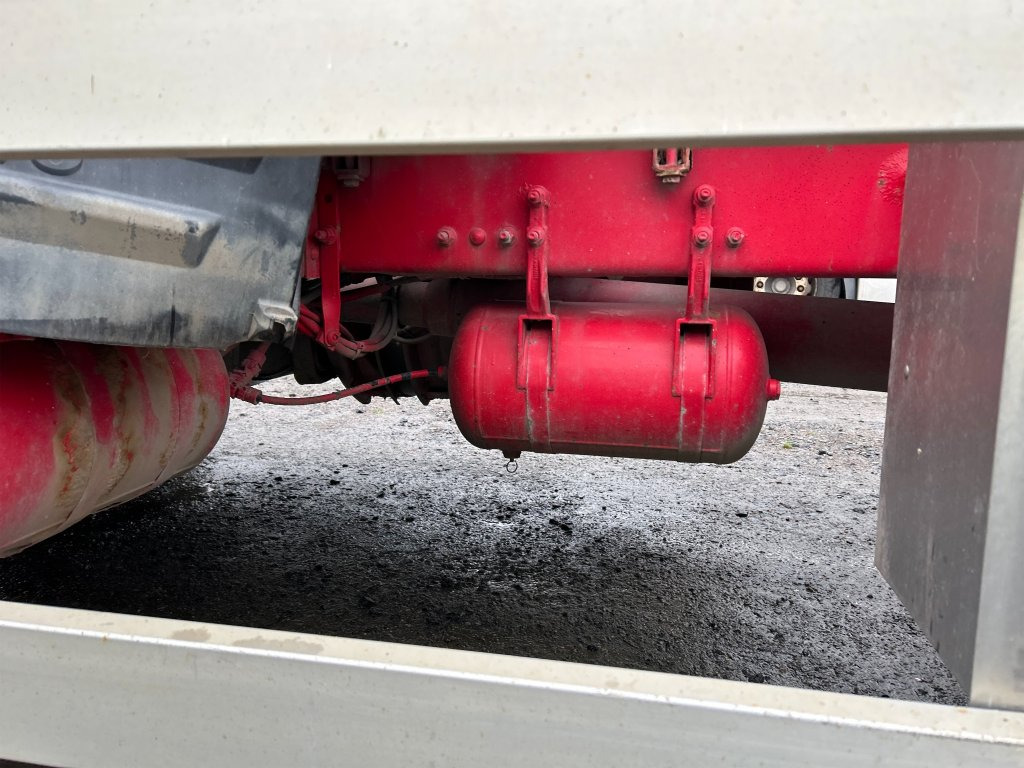 Camión multibasculante VOLVO FM 400 6X2