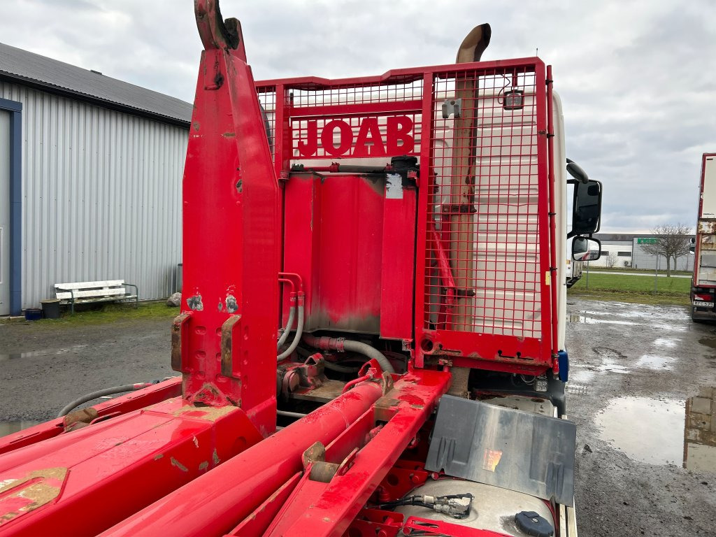 Camión multibasculante VOLVO FM 400 6X2