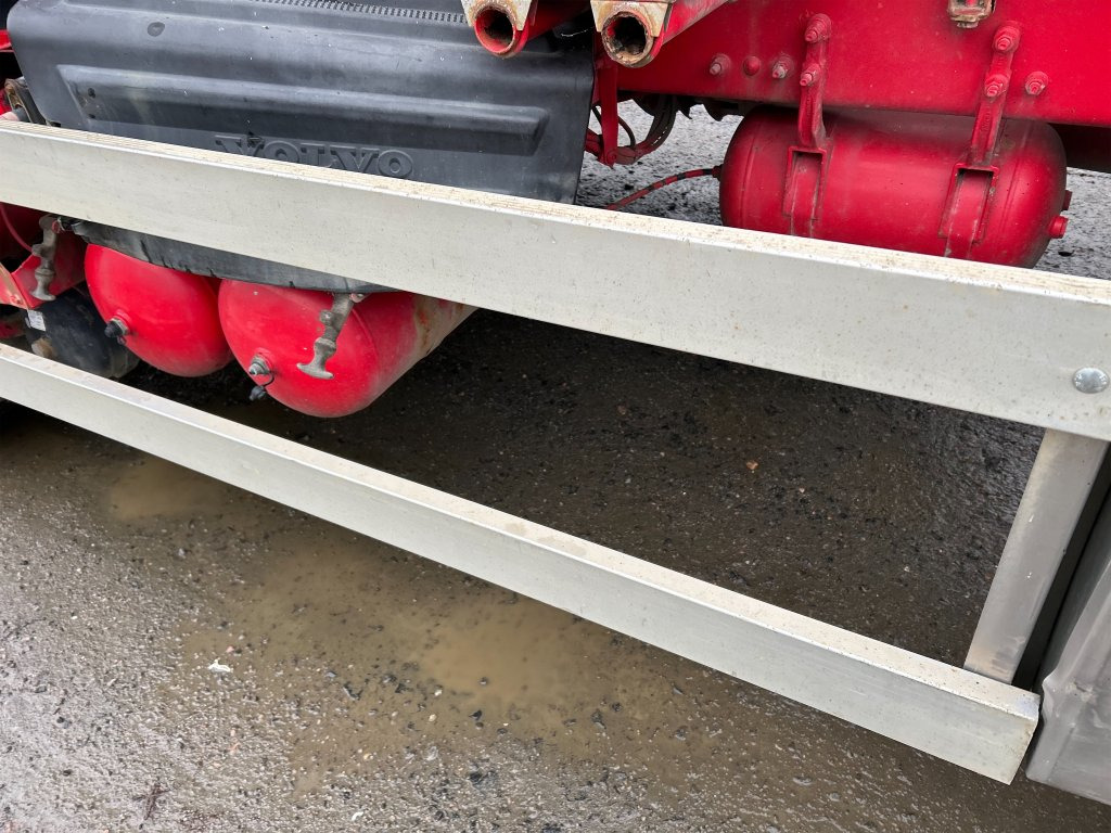 Camión multibasculante VOLVO FM 400 6X2