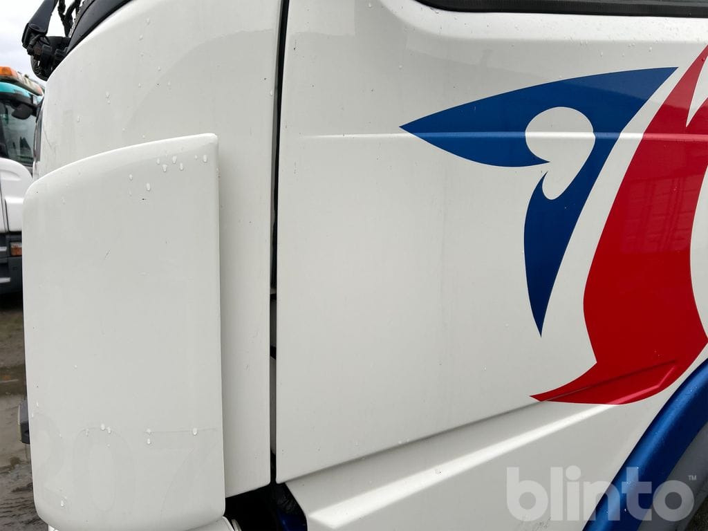 Camión multibasculante VOLVO FM 400 6X2