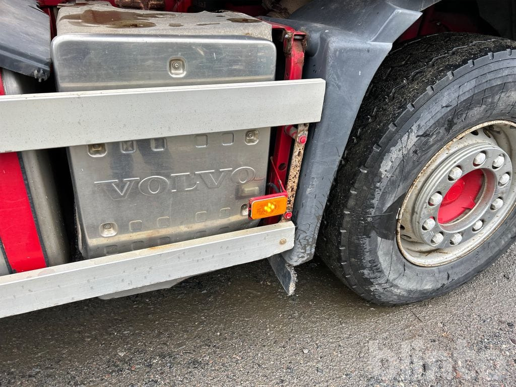 Camión multibasculante VOLVO FM 400 6X2