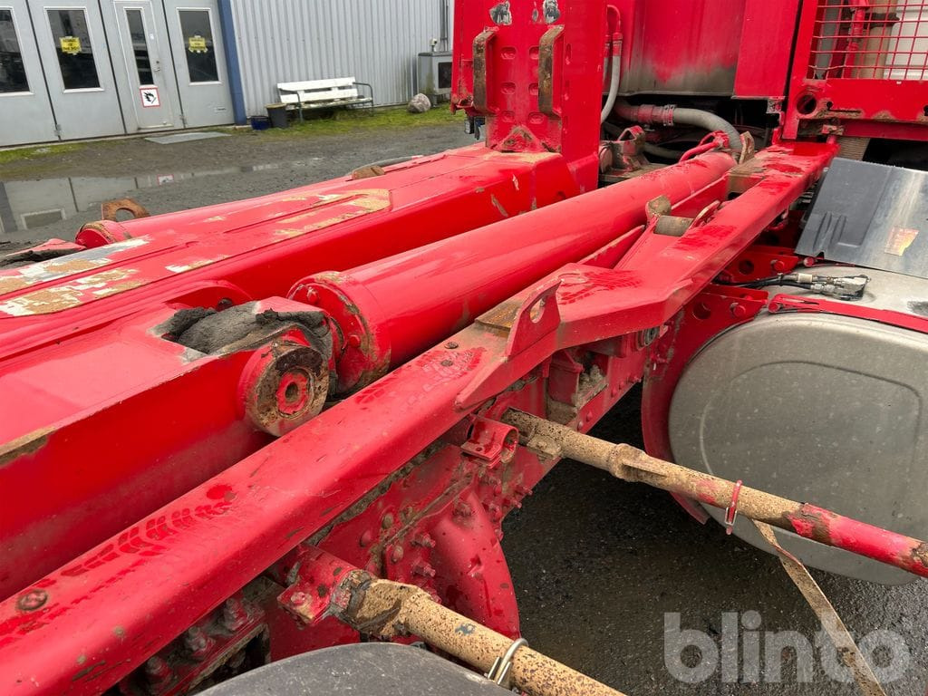 Camión multibasculante VOLVO FM 400 6X2