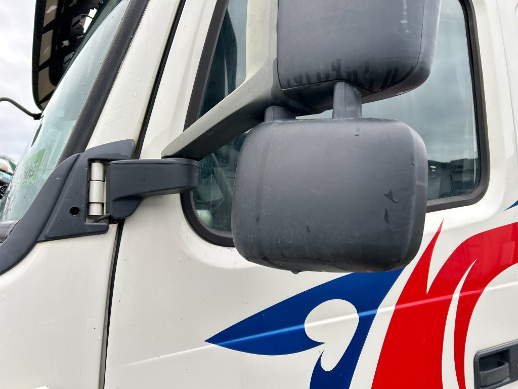 Camión multibasculante VOLVO FM 400 6X2