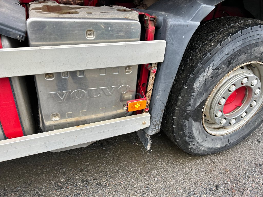 Camión multibasculante VOLVO FM 400 6X2