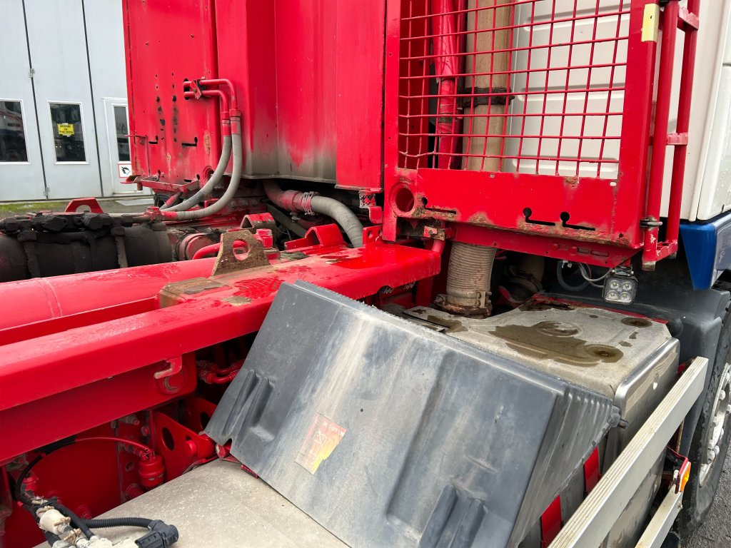 Camión multibasculante VOLVO FM 400 6X2