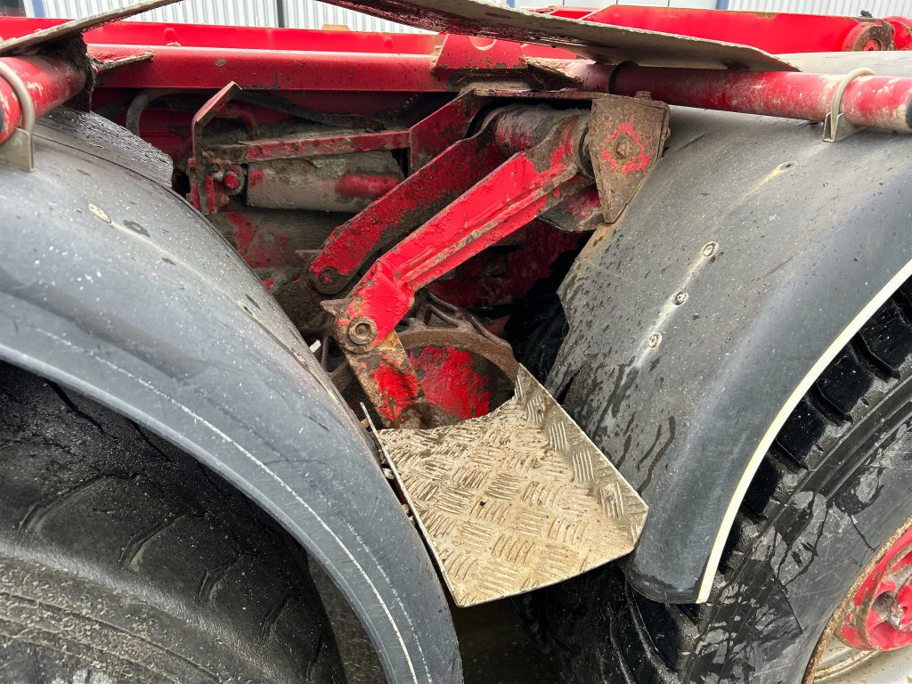 Camión multibasculante VOLVO FM 400 6X2