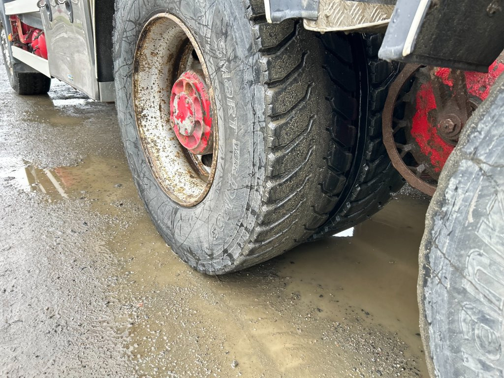 Camión multibasculante VOLVO FM 400 6X2