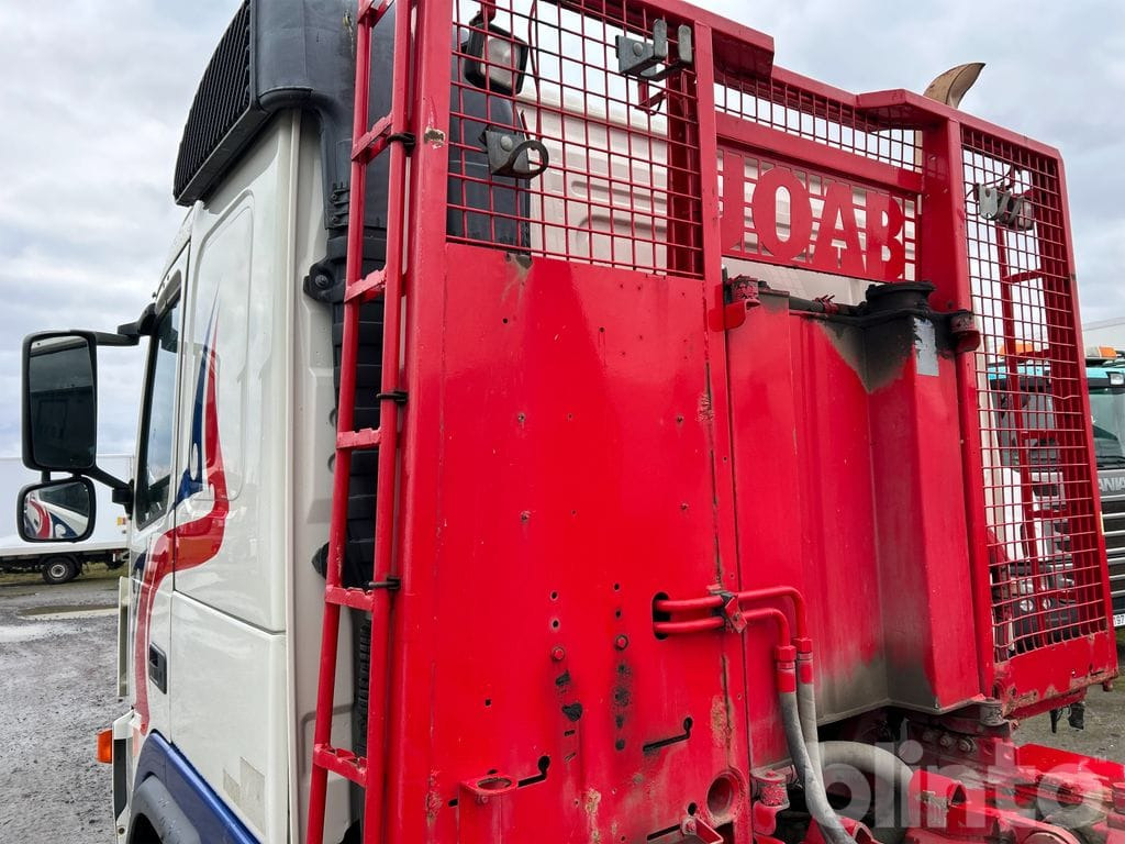 Camión multibasculante VOLVO FM 400 6X2