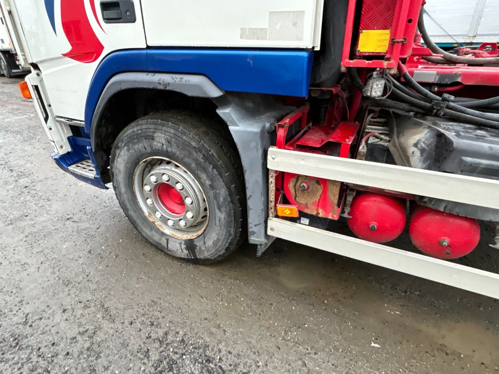 Camión multibasculante VOLVO FM 400 6X2