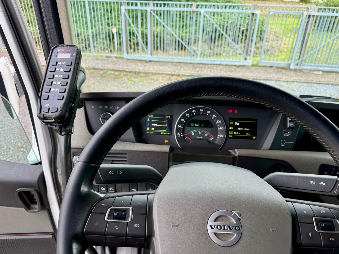 Camión multibasculante VOLVO Fh-13-540 6x4R