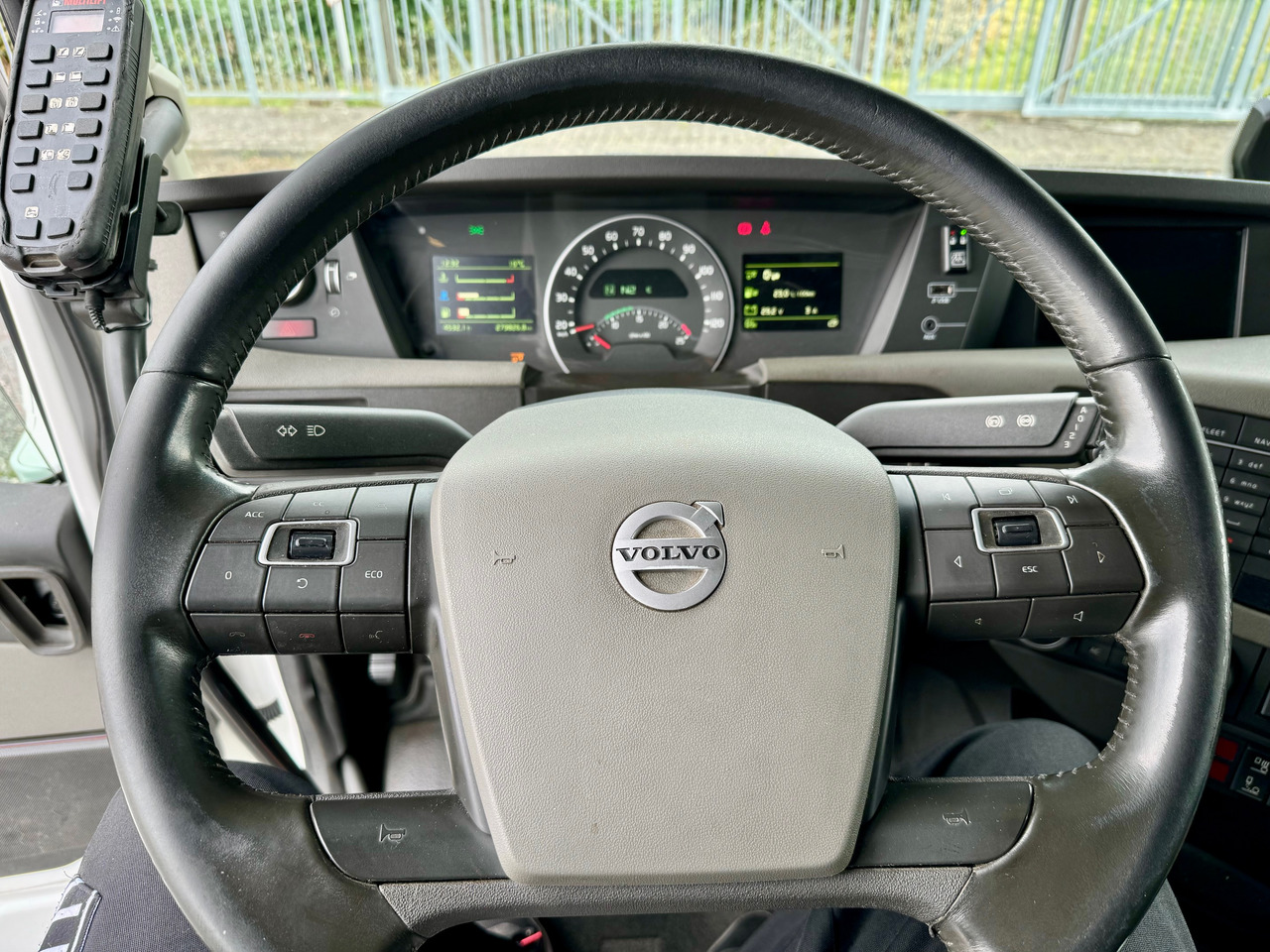 Camión multibasculante VOLVO Fh-13-540 6x4R