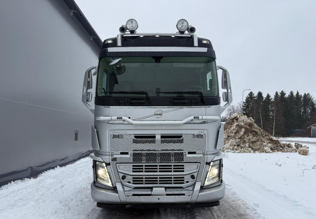 Camión multibasculante VolvoFh13 540