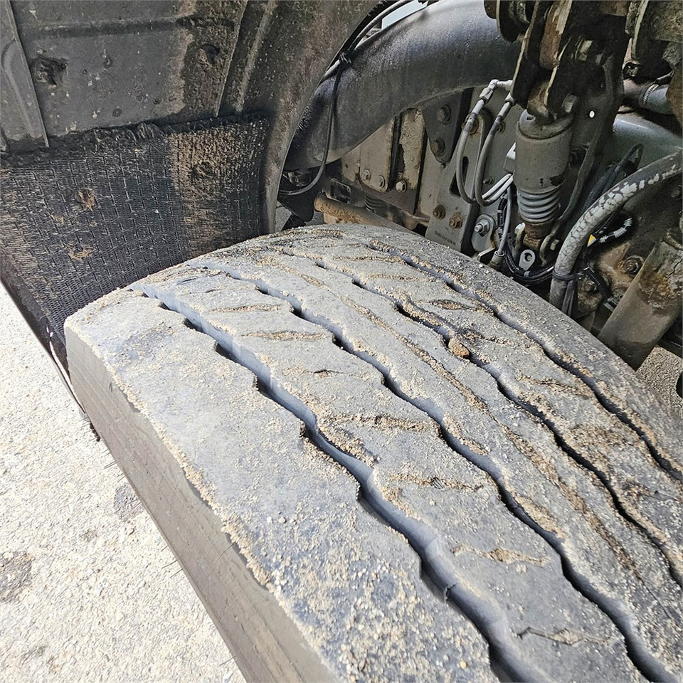Camión multibasculante Volvo 280 FE