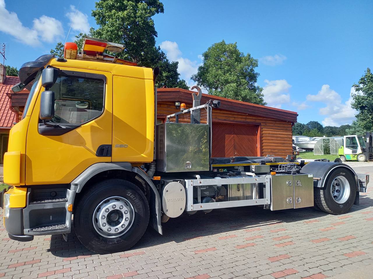 Camión multibasculante Volvo FE 280, 4x2, Hooklift