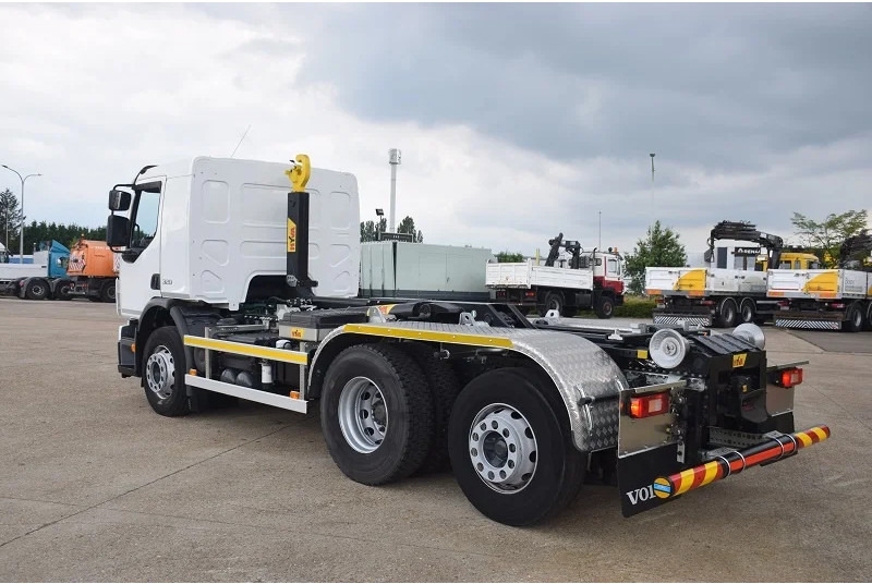 Camión multibasculante Volvo FE 320