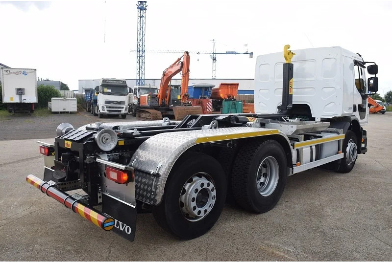 Camión multibasculante Volvo FE 320