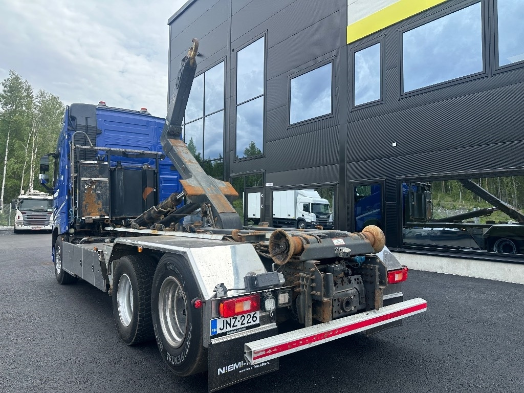 Camión multibasculante Volvo FH13 540 6x2 Manuaali
